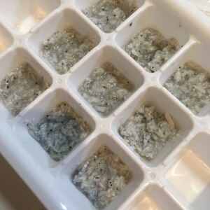 離乳食初期 しらすペースト 冷凍から解凍 レシピ 作り方 By Bella 楽天レシピ 離乳食初期 しらすペースト 冷凍から解凍 レシピ 作り方 By Bella 楽天レシピ